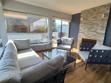 Casa en venta de 5 dorm. en Jardín del Mar