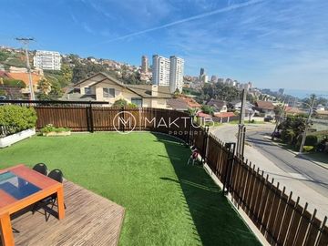 Casa en venta de 5 dorm. en Jardín del Mar