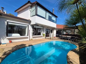 Casa en venta de 5 dorm. en Jardín del Mar