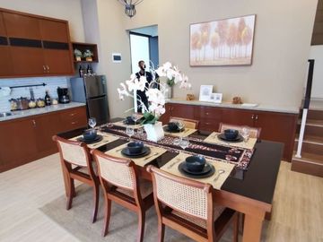 Rumah Mewah Tengah Kota Strategis Dekat Transmart Maguwo