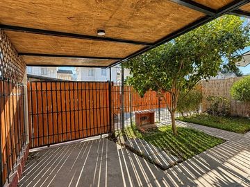 Casa en venta en Villa Hermanos Maristas Los Andes. 3D-2B