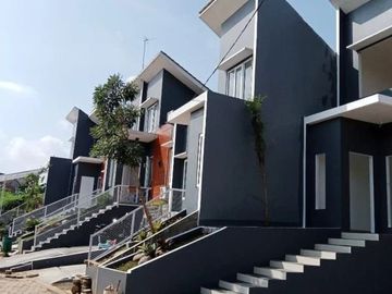 Dijual Rumah 2 Lantai Harga 400 Jutaan Dekat Stasiun Cilebut Bogor Dengan 2 Kamar Tidur