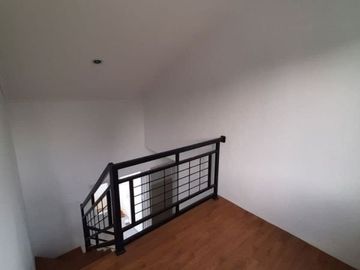 Dijual Rumah 2 Lantai Harga 400 Jutaan Dekat Stasiun Cilebut Bogor Dengan 2 Kamar Tidur