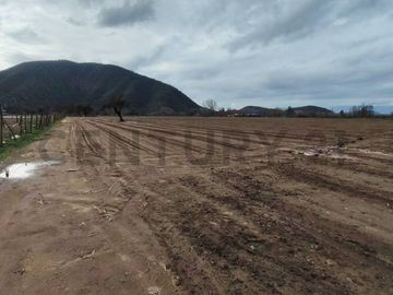 Se vende terreno agrícola en Aculeo