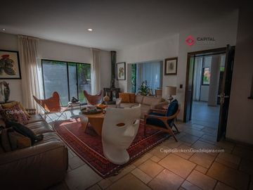 Casa de Lujo en Venta en Pinar de la Venta Zapopan Rancho contento