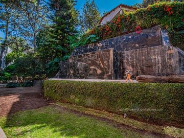Casa de Lujo en Venta en Pinar de la Venta Zapopan Rancho contento