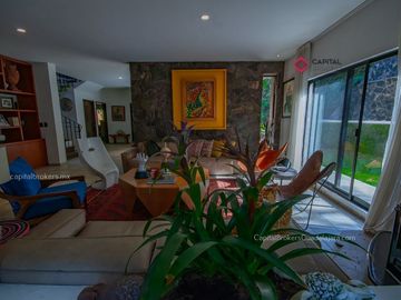 Casa de Lujo en Venta en Pinar de la Venta Zapopan Rancho contento