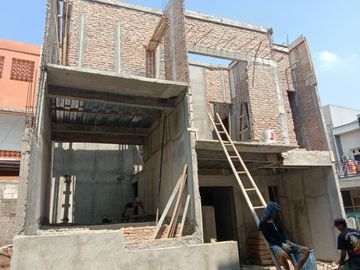 Rumah mewah 3 lantai dan murah di Jakarta Timur