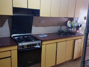 Casa de cuatro ambientes en venta en Haedo Norte