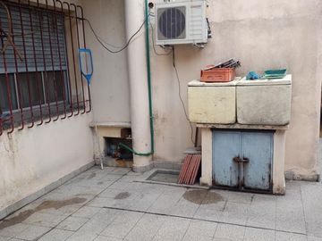 Casa de cuatro ambientes en venta en Haedo Norte