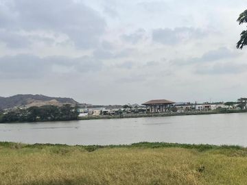 VENTA DE CASA VILLAS LA RIADA DE LA URBANIZACION LA ROMAREDA -  POR ESTRENAR (LM)