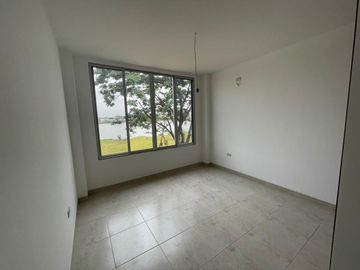 VENTA DE CASA VILLAS LA RIADA DE LA URBANIZACION LA ROMAREDA -  POR ESTRENAR (LM)