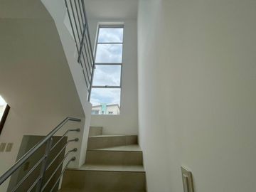 VENTA DE CASA VILLAS LA RIADA DE LA URBANIZACION LA ROMAREDA -  POR ESTRENAR (LM)