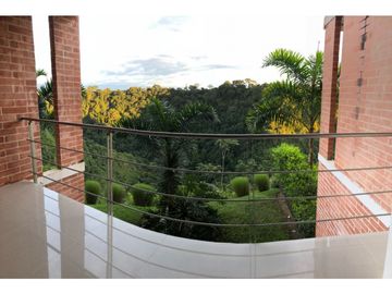 EN VENTA HERMOSO APARTAMENTO EN CERRITOS AL FRENTE DEL CLUB CAMPESTRE