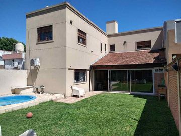 Casa en venta en Moron Sur