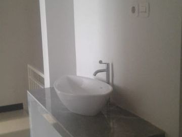 Rumah Villa Mewah dekat Kampus Brawijya Devina Kota Malang