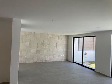 CASA EN VENTA PARQUE NAYARIT LOMAS DE ANGELOPOLIS
