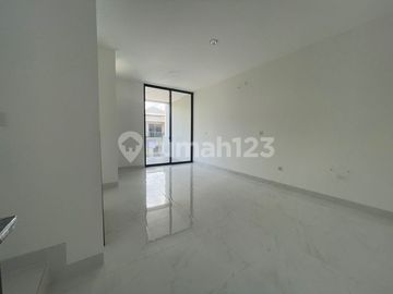 Dijual Murah Rumah Golf Island Pik Uk 5x15 Semi Furnish 4 Ac Dll