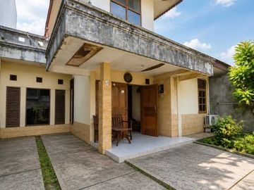Rumah Siap Huni 2 Lantai di Cirendeu Harga Murah