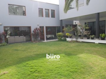 BAJÓ DE PRECIO!!! CASA EN VENTA EN SAN ISIDRO EN OCTAVIO ESPINOZA