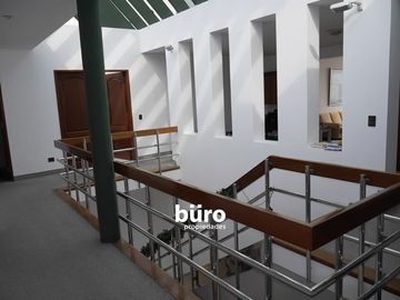 BAJÓ DE PRECIO!!! CASA EN VENTA EN SAN ISIDRO EN OCTAVIO ESPINOZA