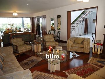 BAJÓ DE PRECIO!!! CASA EN VENTA EN SAN ISIDRO EN OCTAVIO ESPINOZA