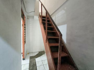 Rumah LB 100 Strategis 8 Mnt ke Stasiun Klender Baru Siap Huni J-41160