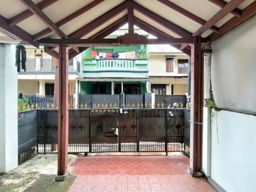 Rumah LB 100 Strategis 8 Mnt ke Stasiun Klender Baru Siap Huni J-41160
