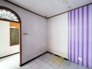 Rumah LB 100 Strategis 8 Mnt ke Stasiun Klender Baru Siap Huni J-41160