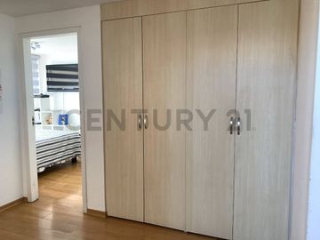 Venta casa 3 pisos Los cipreses Urb. Santa Lucía