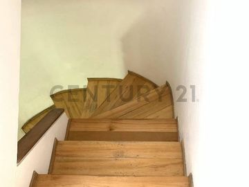 Venta casa 3 pisos Los cipreses Urb. Santa Lucía