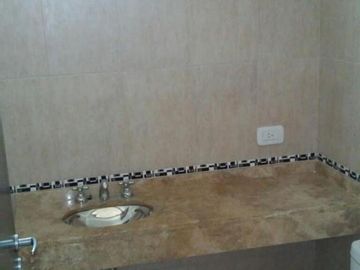 Departamento de 2 ambientes , al frente con balcon.