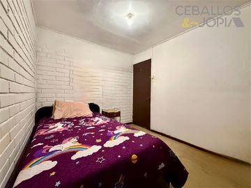 Casa en venta de 3 dorm. en Belloto sur