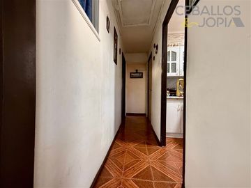 Casa en venta de 3 dorm. en Belloto sur