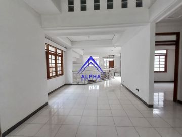 Dijual Rumah Di Cikutra Bandung