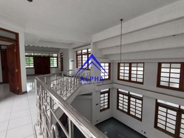 Dijual Rumah Di Cikutra Bandung