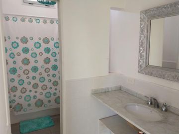 Casa con Pileta en Venta en Barrio Privado San Juan