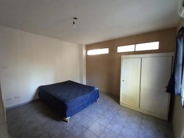 DEPARTAMENTO DOS AMB AMPLIO CON TERRAZA DE 30 MTS. CON COCHERA  COMPEJO CON PISCINA