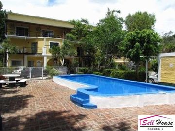 DEPARTAMENTO DOS AMB AMPLIO CON TERRAZA DE 30 MTS. CON COCHERA  COMPEJO CON PISCINA