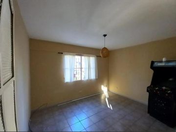 DEPARTAMENTO DOS AMB AMPLIO CON TERRAZA DE 30 MTS. CON COCHERA  COMPEJO CON PISCINA