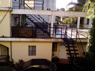 DEPARTAMENTO DOS AMB AMPLIO CON TERRAZA DE 30 MTS. CON COCHERA  COMPEJO CON PISCINA