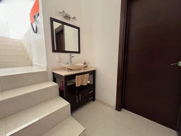 AMPLIA CASA EN MORELOS CON ALBERCA