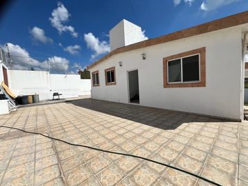 AMPLIA CASA EN MORELOS CON ALBERCA