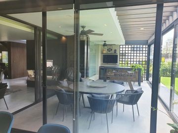 Se Vende Casa en El Campanario de Diseño de Autor, Estilo Moderno Contemporáneo
