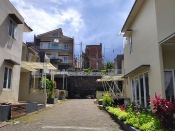 Rumah 2 Lantai Menarik, Bonus View Gunung Arjuna Cantik | 0