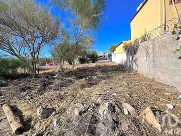 TERRENO RESIDENCIAL EN VENTA EN COL EXPLORADORES EN LORETO BCS