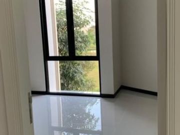 Rumah Waterfront Citraland Minimalis Nego Sampai Deal
