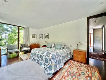 Casa en venta de 5 dorm. en Lo Barnechea