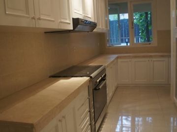Rumah di Jl. Kemang Dalam, Jkt Sltn. Rumah Bagus & Asri