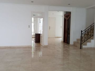 Dijual Rumah Kawasan Pondok Indah, Jakarta Selatan